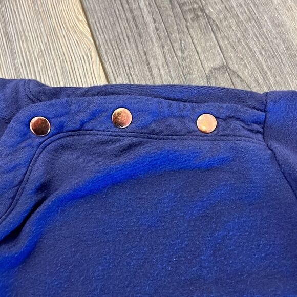 Isabel Maternity Lounge Top Nursing Feature - Picture 5 of 6